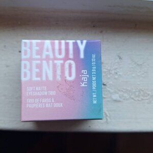 ✨ Kaja Beauty Bento Soft Matte Eyeshadow Trio – Neutral Moment (Brand New) ✨